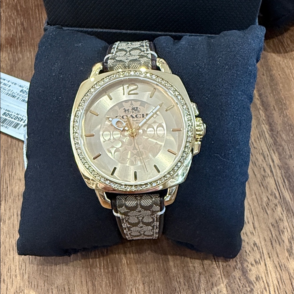 NWT Coach Boyfriend kissing C’s Watch with rhinestones